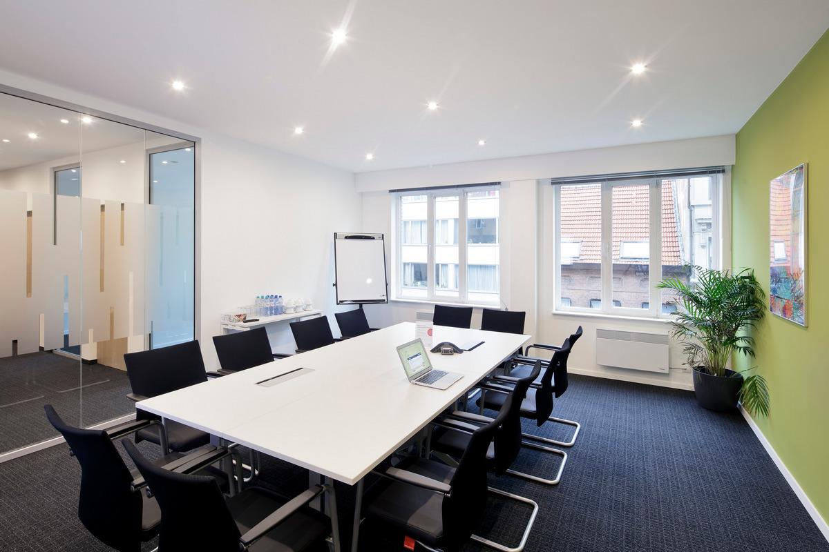 Werk zoals u dat wilt in een privékantoor voor u alleen