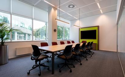 Werk zoals u dat wilt in een privékantoor voor drie Werk zoals u dat wilt in een privékantoor voor drie