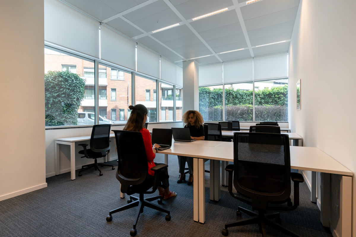 Kant-en-klare kantoorruimte voor een groeiend team van maximaal 10 personen Kant-en-klare kantoorruimte voor een groeiend team van maximaal 10 personen