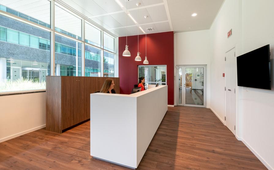 Kant-en-klare kantoorruimte voor een groeiend team van maximaal 10 personen Kant-en-klare kantoorruimte voor een groeiend team van maximaal 10 personen