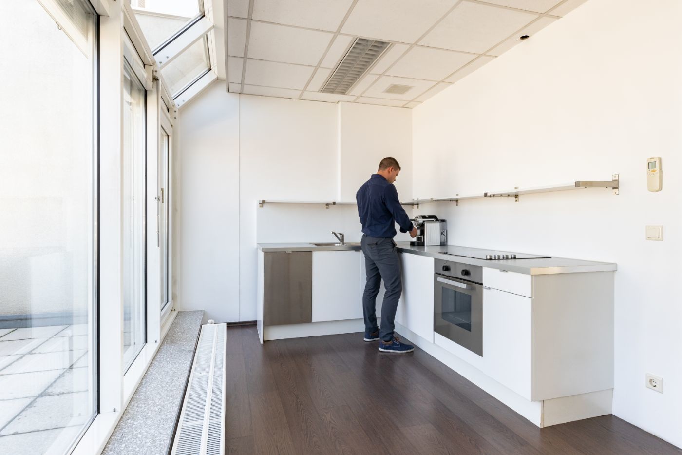 Work your way in einem Privatbüro für drei Personen Work your way in einem Privatbüro für drei Personen