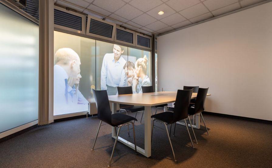 Work your way in einem Privatbüro für drei Personen Work your way in einem Privatbüro für drei Personen