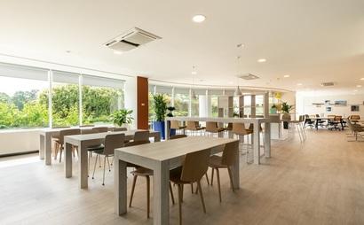 Kant-en-klare kantoorruimte voor een groeiend team van maximaal 10 personen Kant-en-klare kantoorruimte voor een groeiend team van maximaal 10 personen