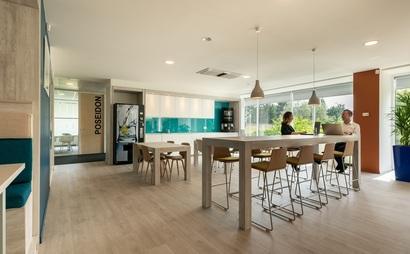 Kant-en-klare kantoorruimte voor een groeiend team van maximaal 10 personen Kant-en-klare kantoorruimte voor een groeiend team van maximaal 10 personen