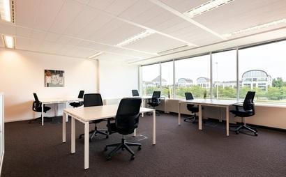 Kant-en-klare kantoorruimte voor een groeiend team van maximaal 10 personen Kant-en-klare kantoorruimte voor een groeiend team van maximaal 10 personen