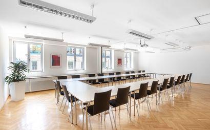 Zugang zu inspirierenden Coworking-Bereichen in Ihrer Nähe Zugang zu inspirierenden Coworking-Bereichen in Ihrer Nähe