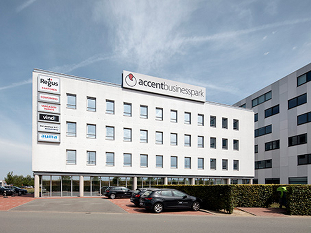 Werk zoals u dat wilt in een privékantoor voor vijf