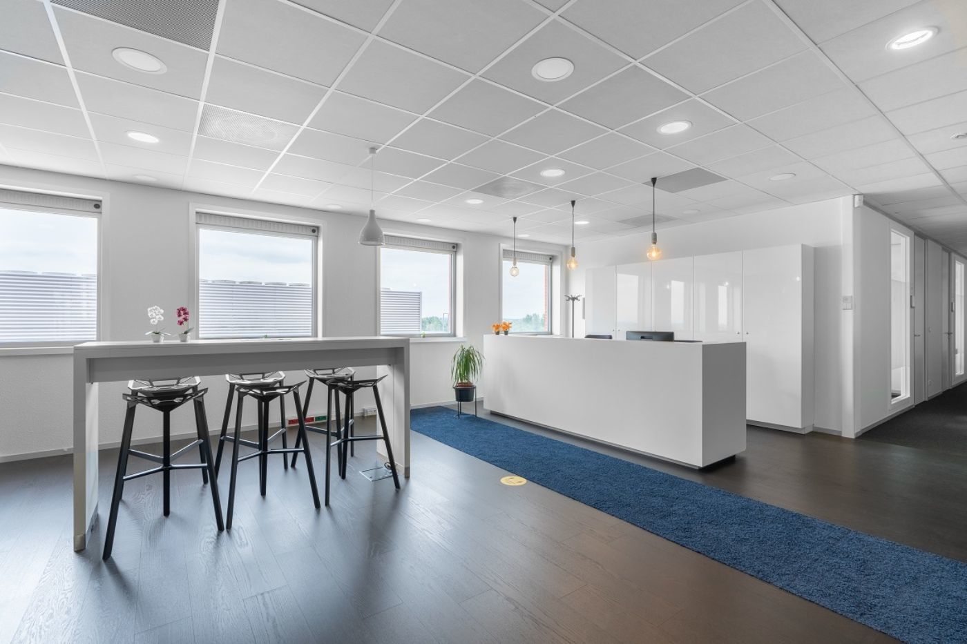 Werk vanaf een professionele werkplek bij u in de buurt