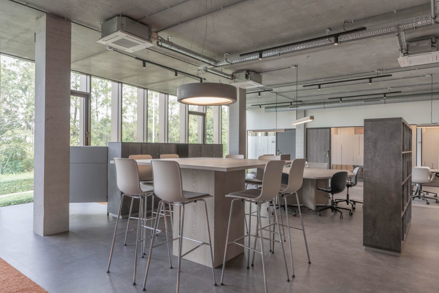 Werk vanaf een professionele werkplek bij u in de buurt