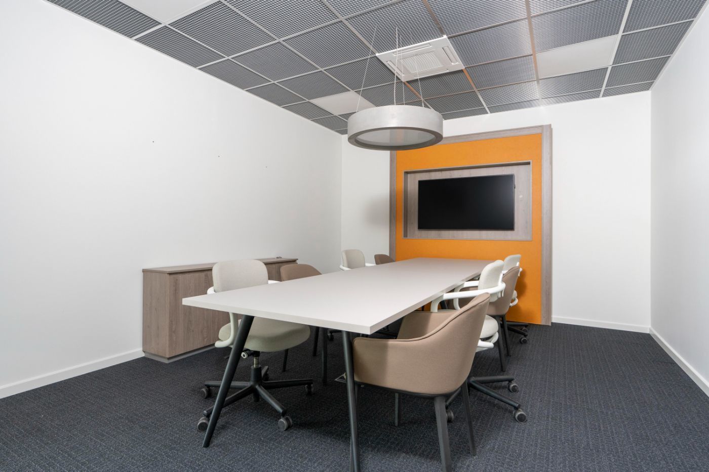 Werk zoals u dat wilt in een privékantoor voor u alleen