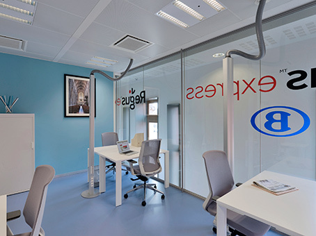 Werk zoals u dat wilt in een privékantoor voor drie