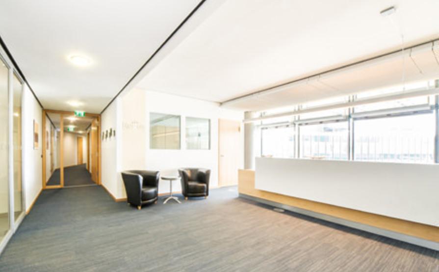 Ihr Privatbüro für 1-2 Personen - Berlin KuDamm Ihr Privatbüro für 1-2 Personen - Berlin KuDamm