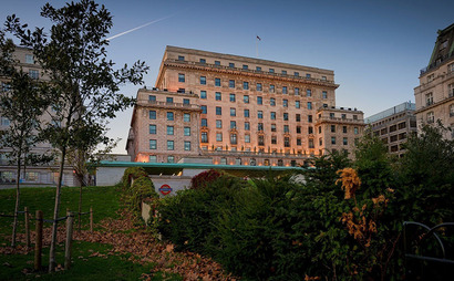 24/7 Access to exclusive Space Station co-working 24/7 Access to exclusive Space Station co-working