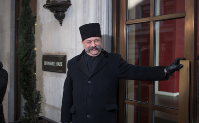 24/7 Access to exclusive Space Station co-working 24/7 Access to exclusive Space Station co-working