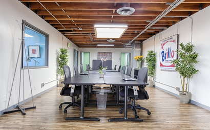 Hot Desk Business Hours Hot Desk Business Hours