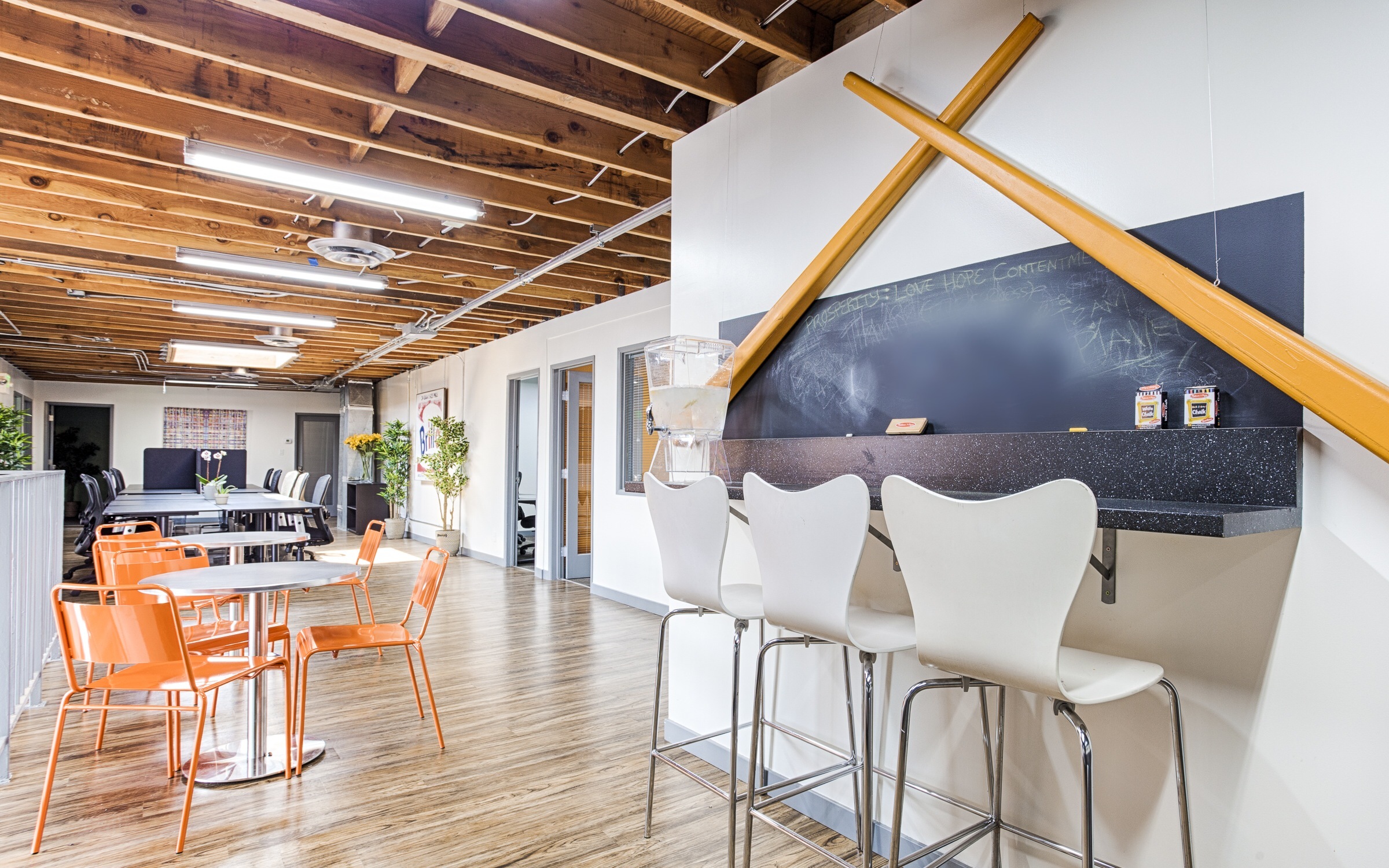 Hot Desk Business Hours 