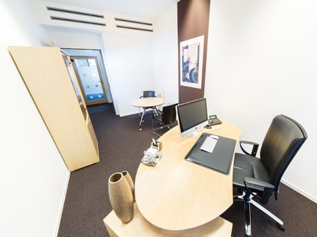 Ihr Privatbüro für 5-6 Personen - Berlin Unter den Linden 21 Ihr Privatbüro für 5-6 Personen - Berlin Unter den Linden 21
