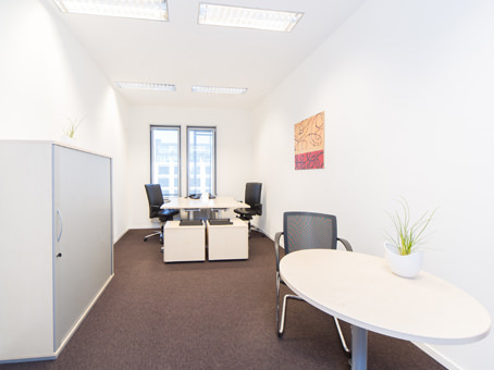 Ihre Business Lounge Platinum - Berlin Unter den Linden 21 Ihre Business Lounge Platinum - Berlin Unter den Linden 21