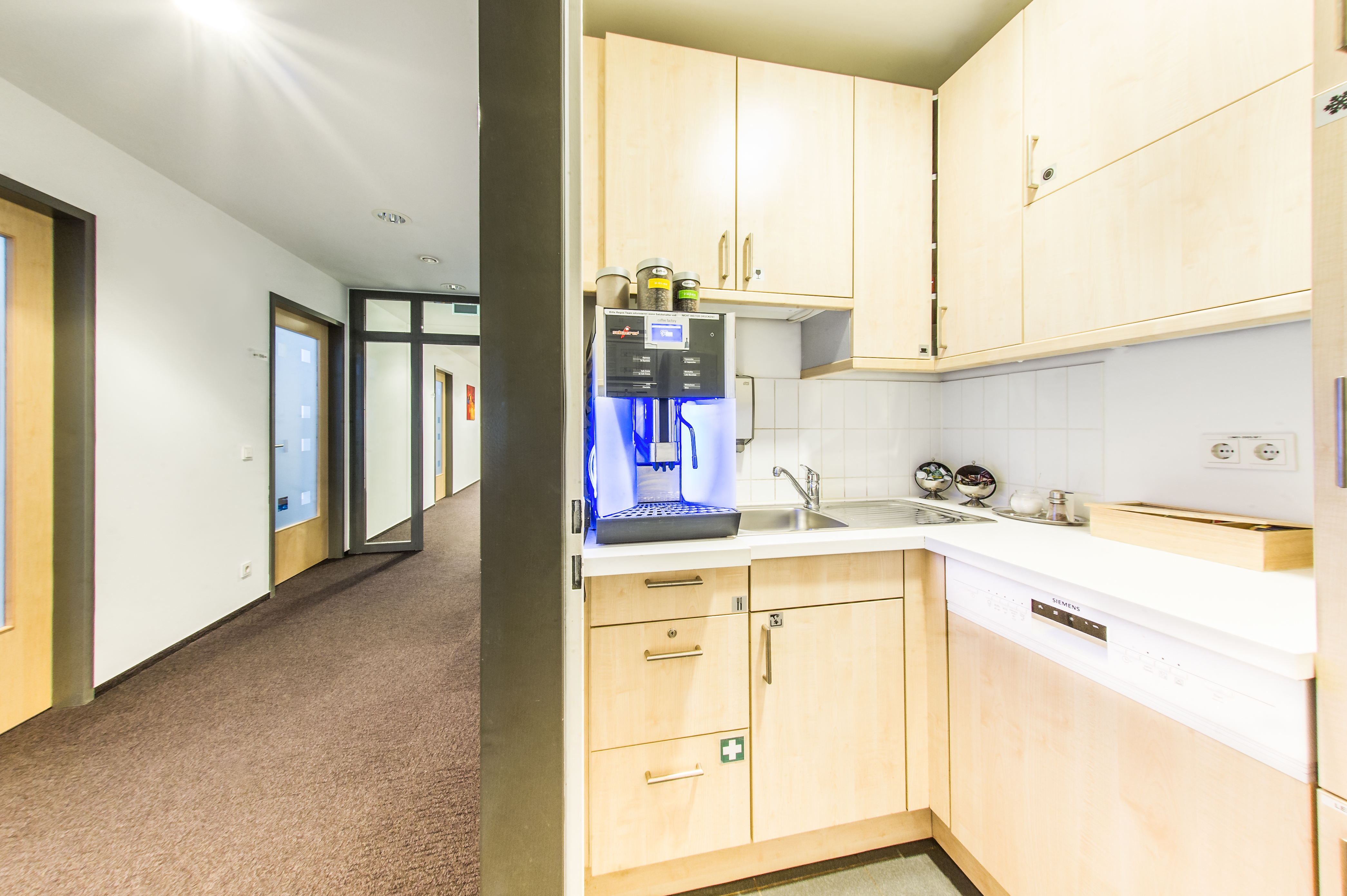 Ihr Privatbüro für 5-6 Personen - Berlin Am Potsdamer Platz Ihr Privatbüro für 5-6 Personen - Berlin Am Potsdamer Platz