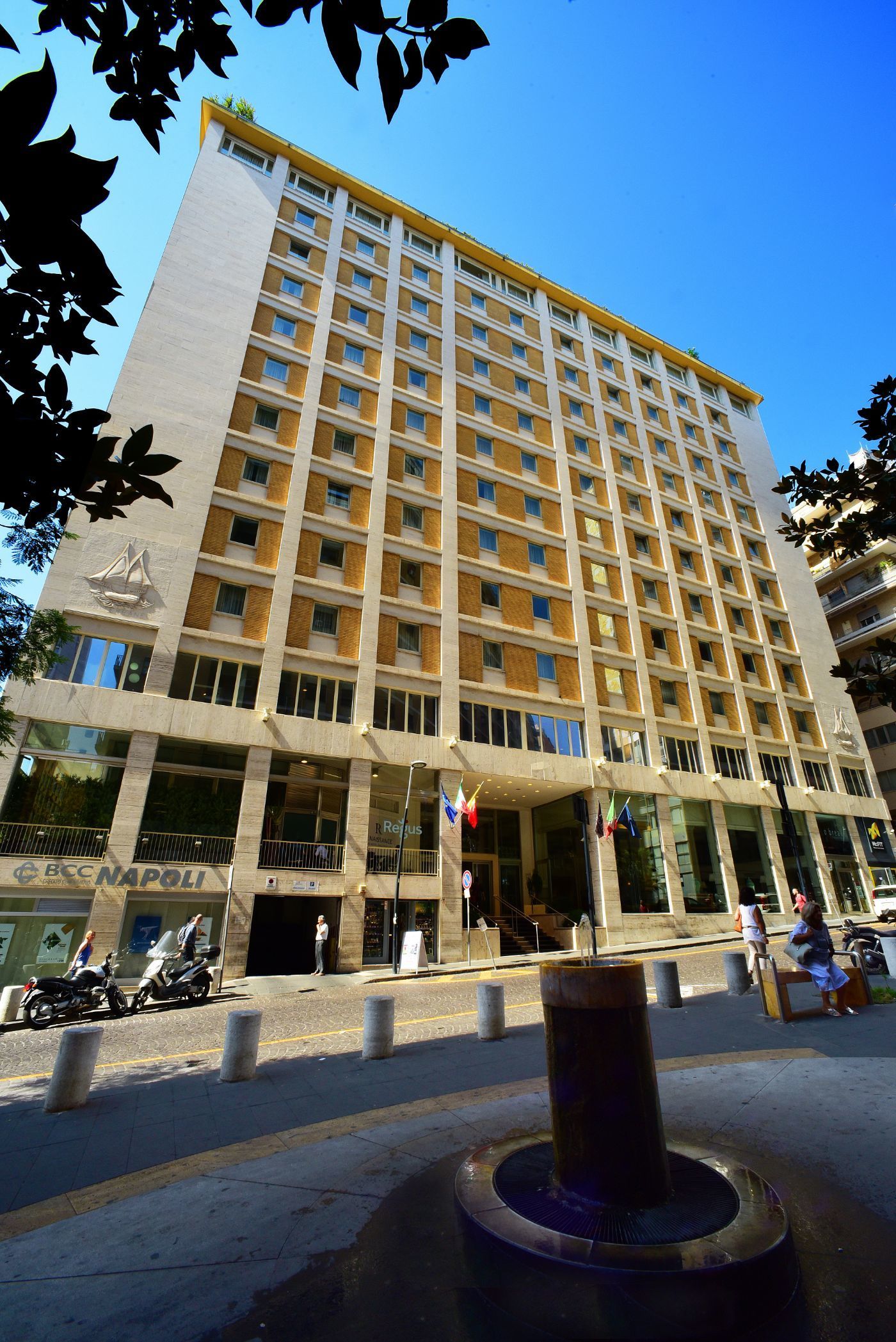 Lavora a modo tuo in un ufficio dedicato per 3 Lavora a modo tuo in un ufficio dedicato per 3