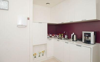 Lavora da uno spazio di lavoro professionale vicino a te.