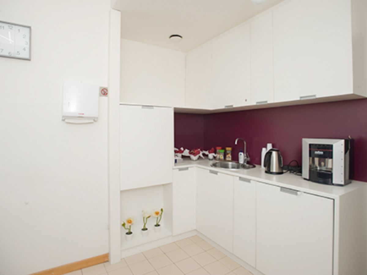 Lavora a modo tuo in un ufficio dedicato per 5