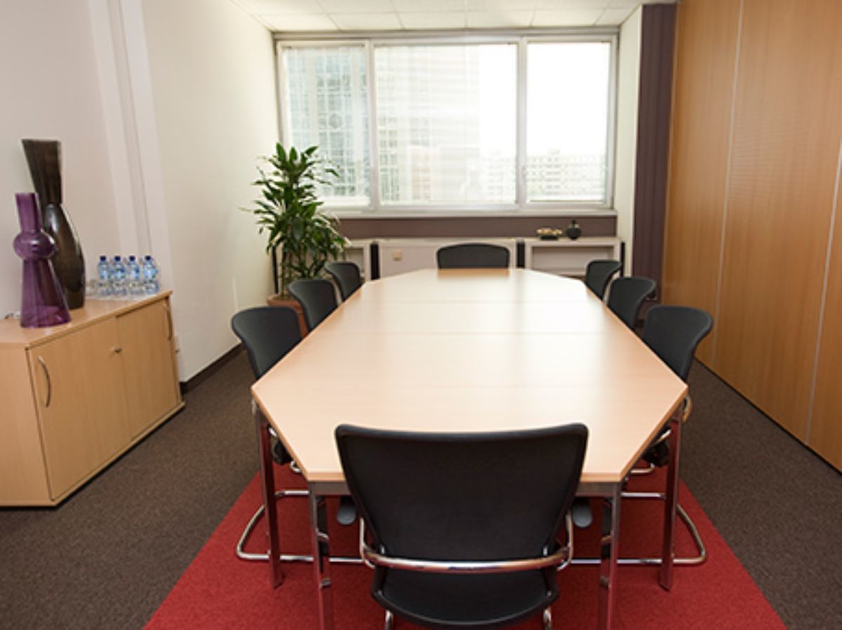 Lavora a modo tuo in un ufficio dedicato per 5