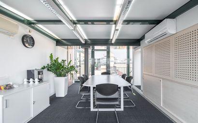 Lavora a modo tuo in un ufficio dedicato su misura.