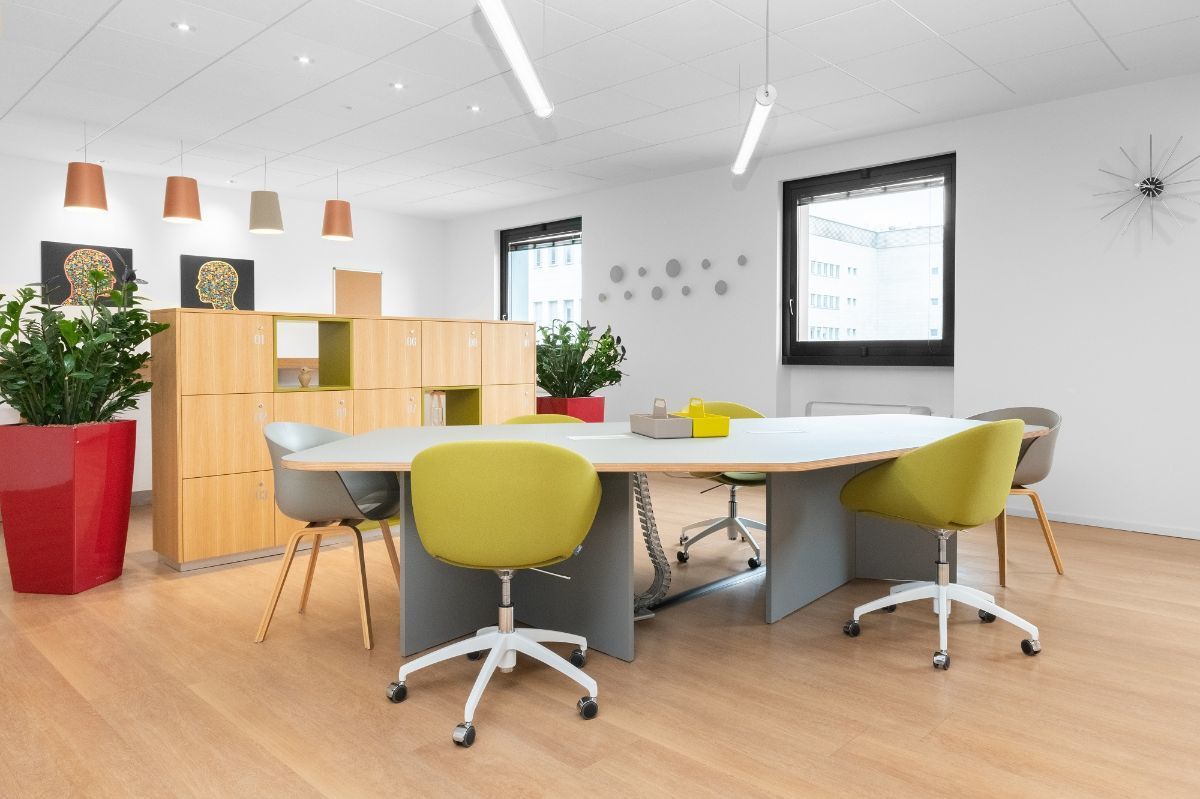 Lavora a modo tuo in un ufficio dedicato per 5