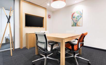 Lavora a modo tuo in un ufficio dedicato per 5 Lavora a modo tuo in un ufficio dedicato per 5