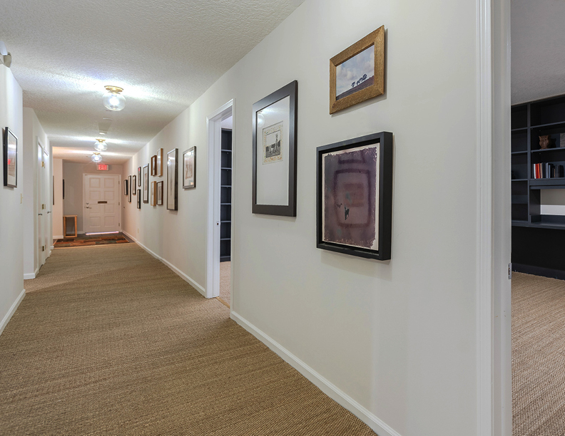 Large Internal Office/Retail