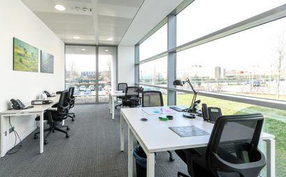 Lavora a modo tuo in un ufficio dedicato per 5