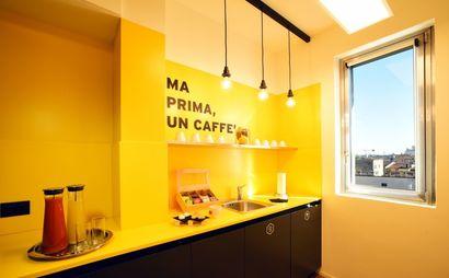 Tutti i vantaggi del coworking con una scrivania dedicata