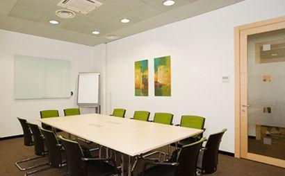 Lavora a modo tuo in un ufficio dedicato per 5