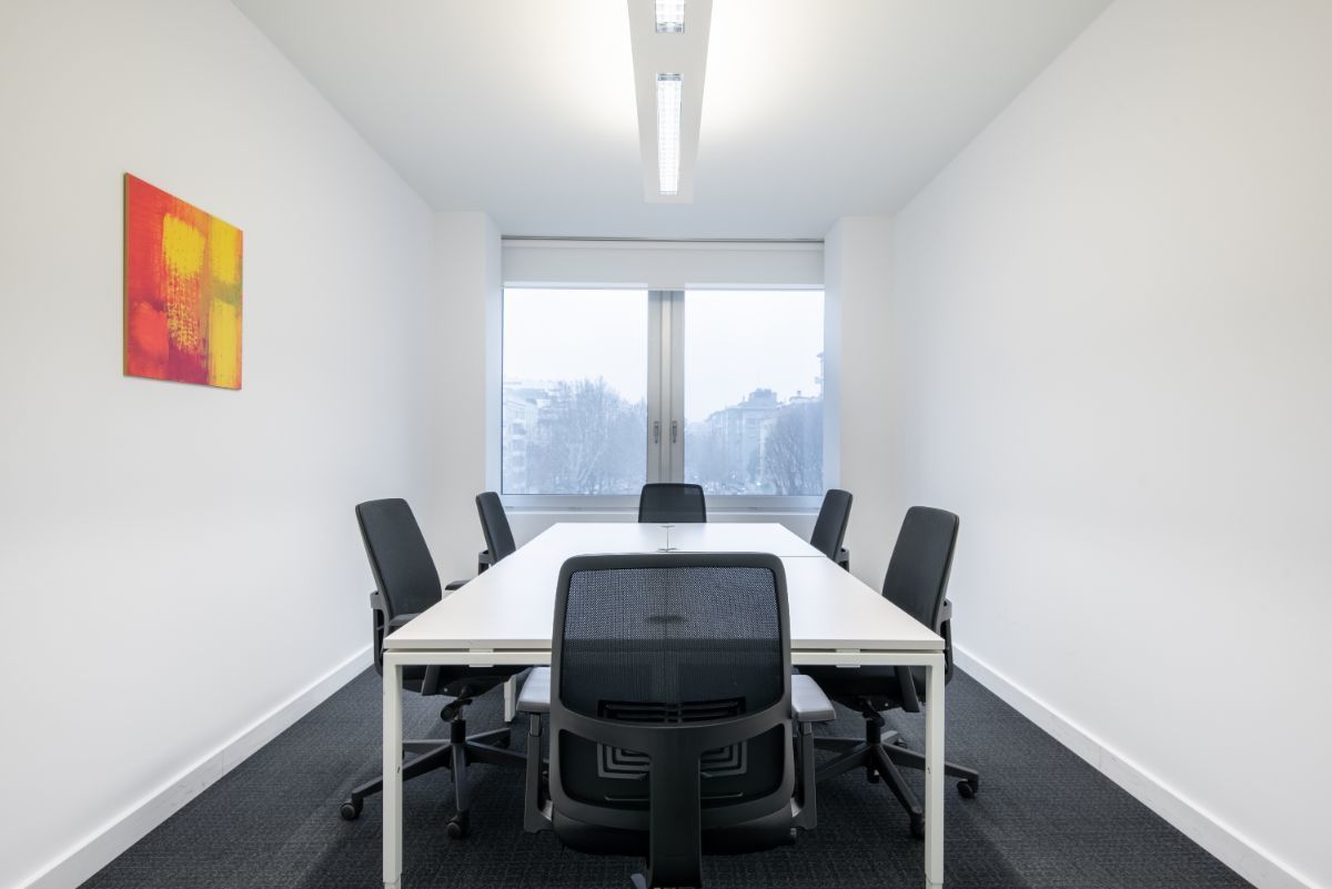 Lavora a modo tuo in un ufficio dedicato per 5