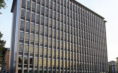 Lavora da uno spazio di lavoro professionale vicino a te.