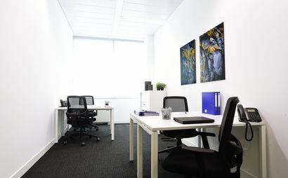 Lavora a modo tuo in un ufficio dedicato per 3 Lavora a modo tuo in un ufficio dedicato per 3