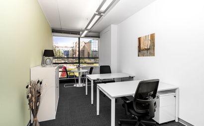 Lavora a modo tuo in un ufficio dedicato su misura. Lavora a modo tuo in un ufficio dedicato su misura.