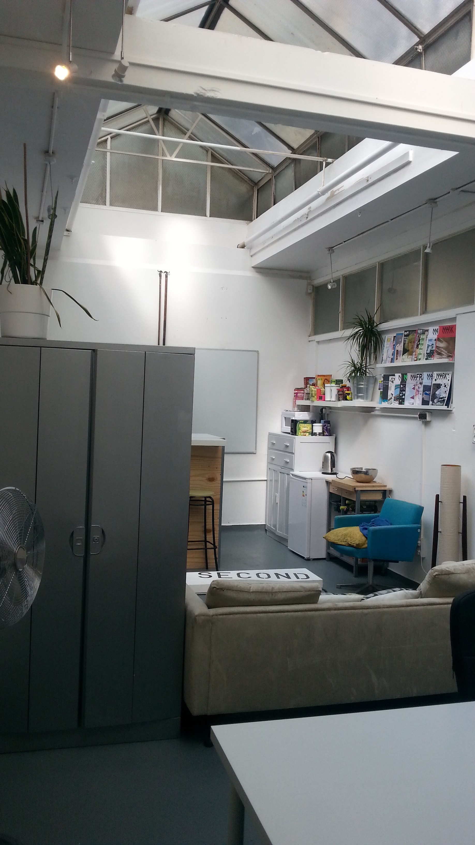 Desk Address - LARGE DESKS Desk Address - LARGE DESKS
