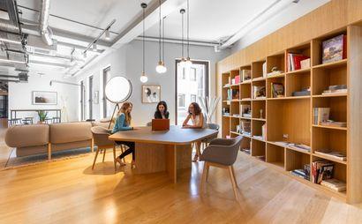 Tutti i vantaggi del coworking con una scrivania dedicata Tutti i vantaggi del coworking con una scrivania dedicata