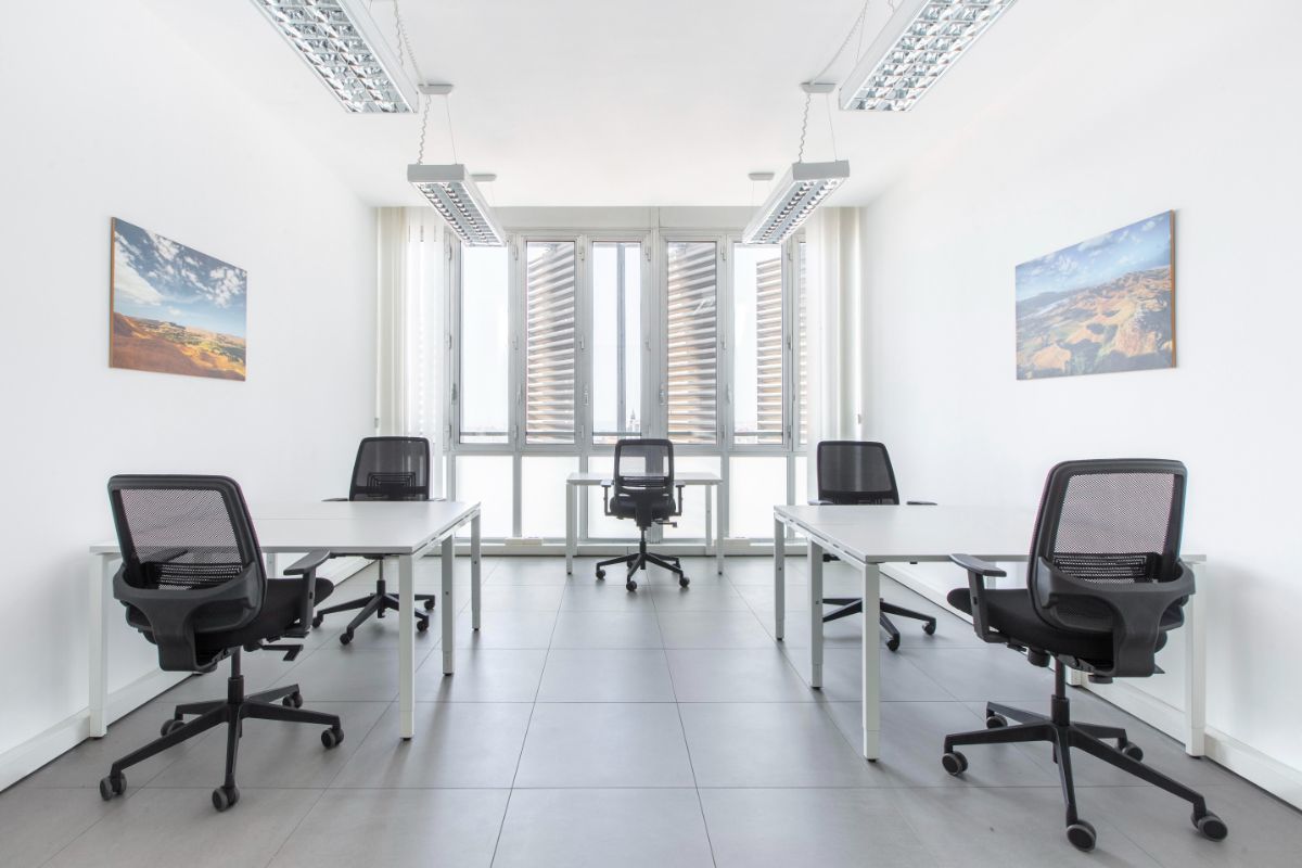 Lavora a modo tuo in un ufficio dedicato per 5