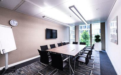 Arbeiten in der Business Lounge - Berlin Am Kanzleramt Arbeiten in der Business Lounge - Berlin Am Kanzleramt