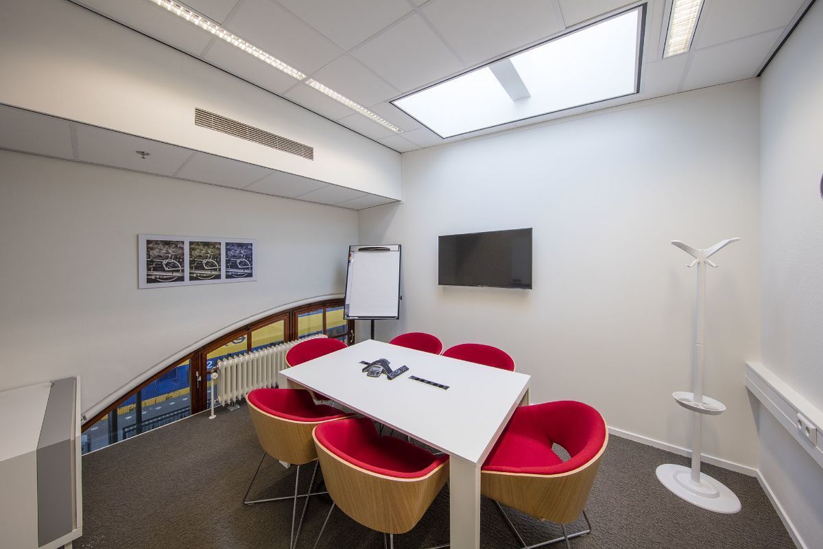 Work your way in een privékantoor voor drie