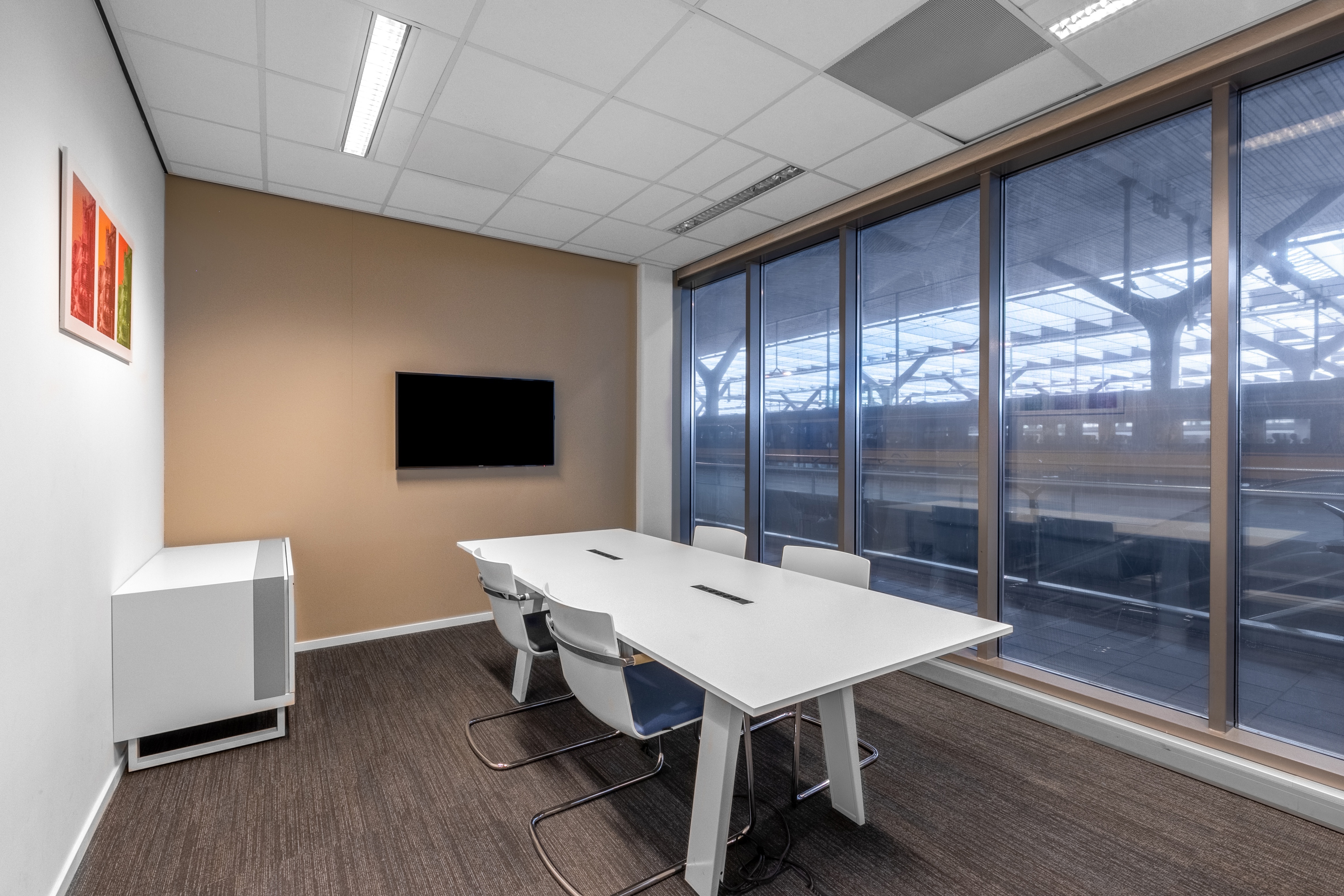 Work your way in een privékantoor voor drie