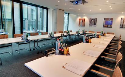 Ihr Privatbüro für 5-6 Personen - München Maximilianstraße 13 Ihr Privatbüro für 5-6 Personen - München Maximilianstraße 13