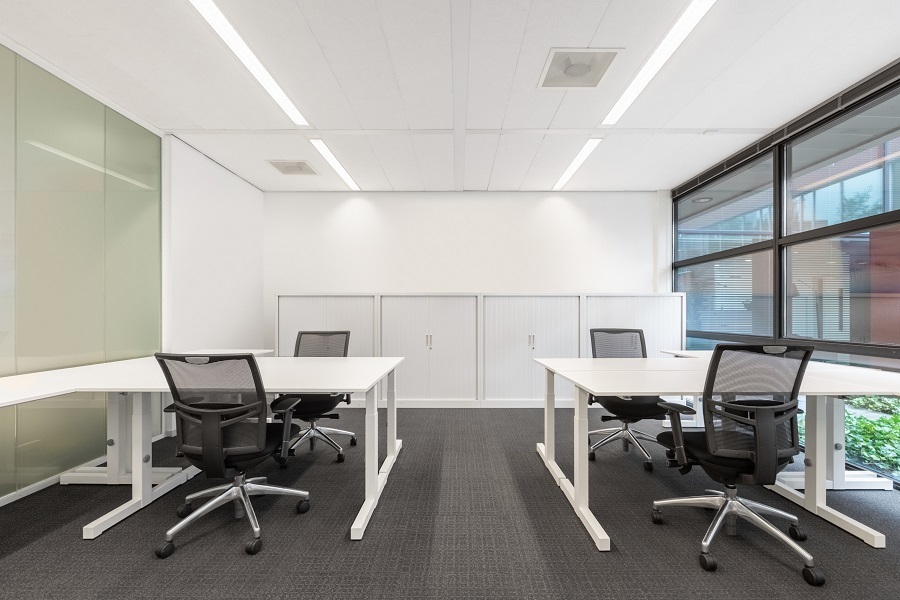 Work your way in een privékantoor voor drie