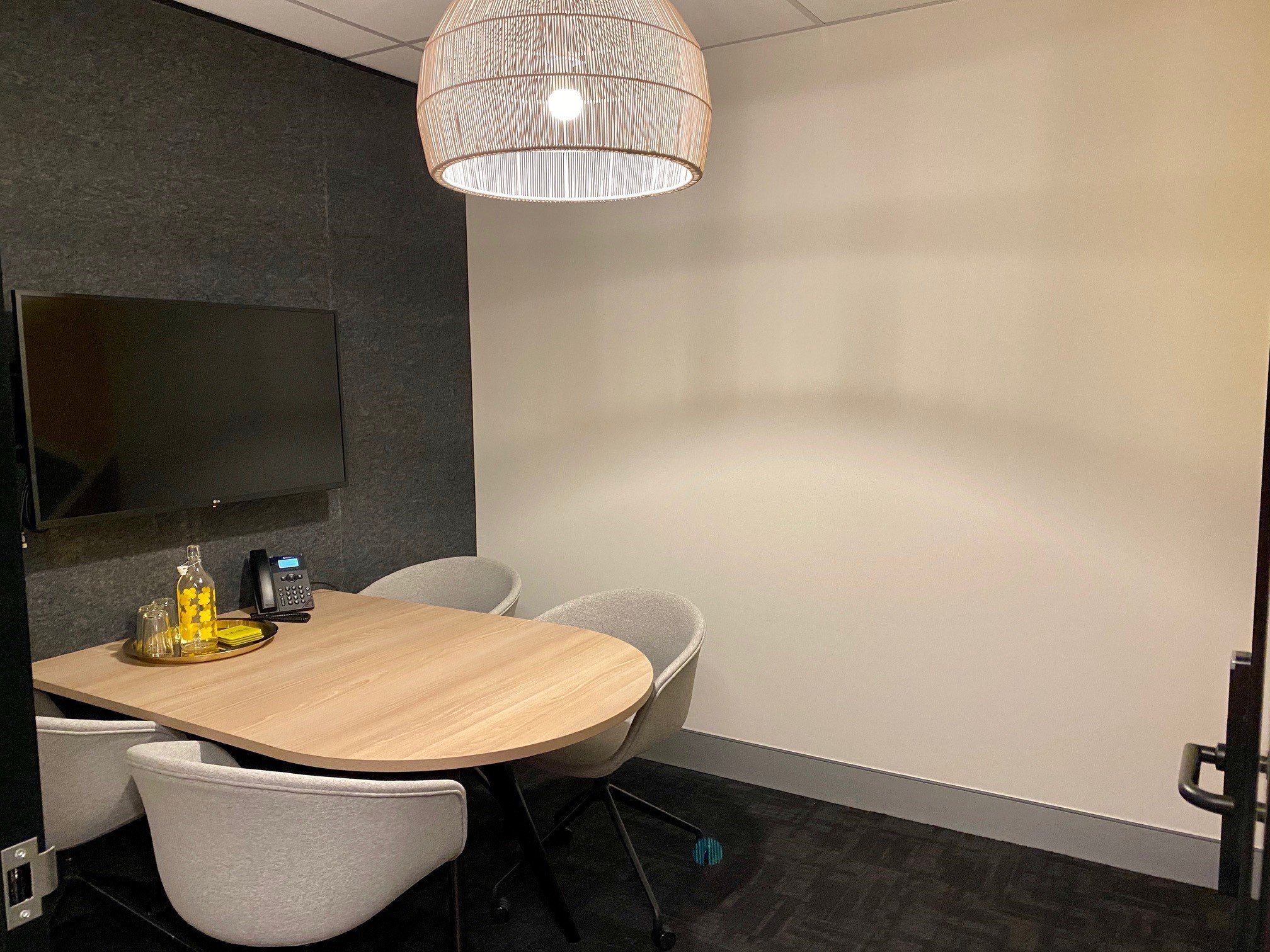 SPARROW - Meeting Room