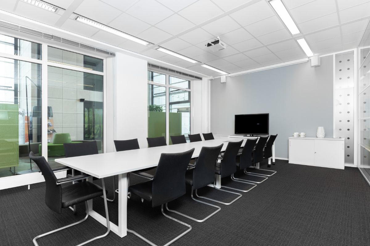 Werk vanaf een professionele werkplek bij u in de buurt