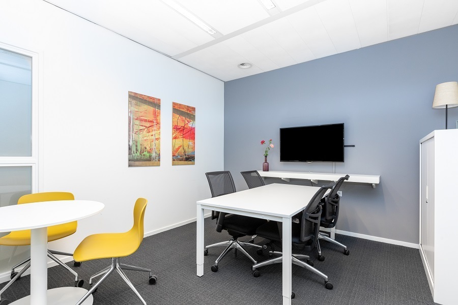 Work your way in een privékantoor voor drie