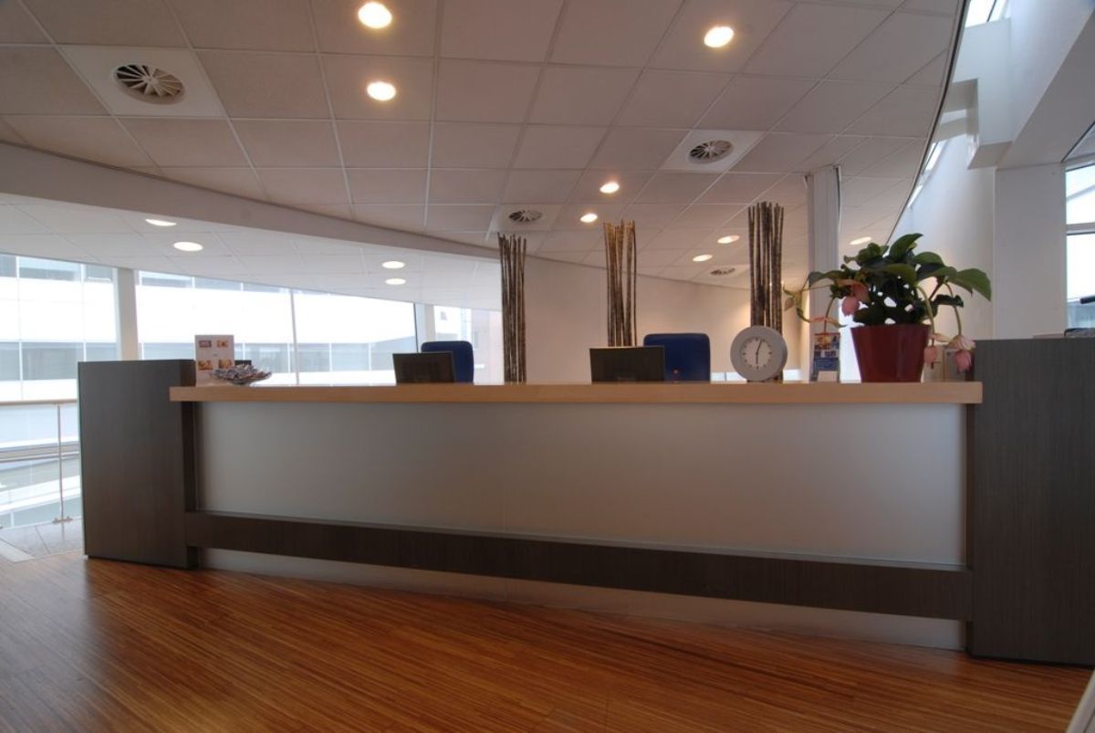 Work your way in een privékantoor voor drie